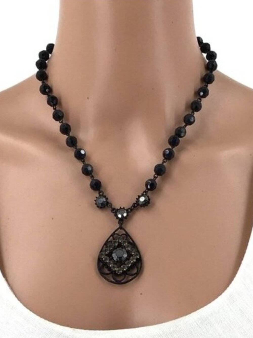 Vintage Robert Rose Necklace Black Beaded Rhinestone Pendant Adjustable Length - Picture 3 of 3